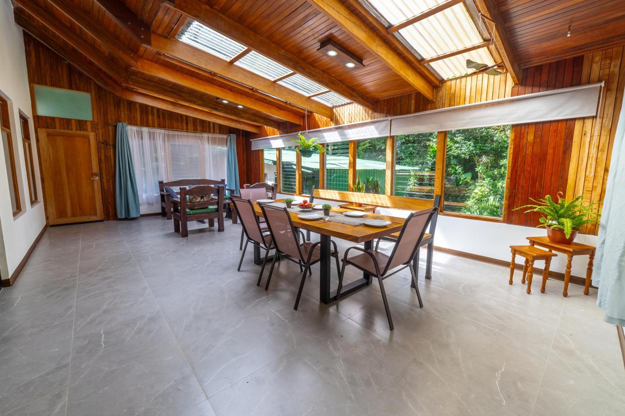 Casa Violeta Home Rentals Monteverde Exteriör bild